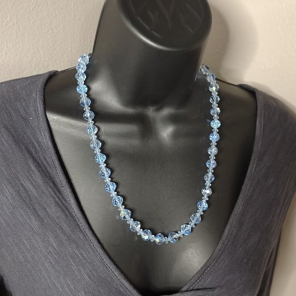 Very Pretty Vintage Light Blue Glass Bead Necklace Adjustable 20.5 To 23 Inches - Picture 1 of 11
